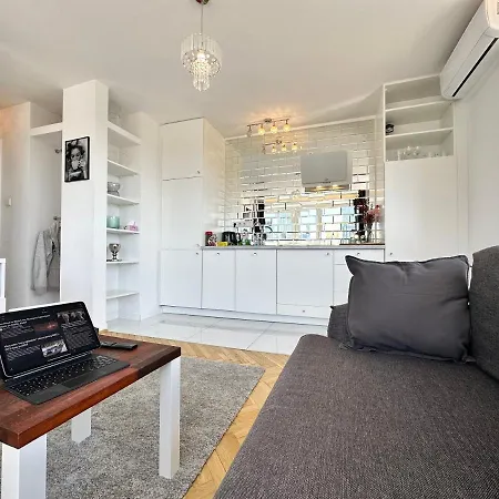 Platinum Metro X2 Wifi 350 Mbs Netflix Hbo Appletv Appartement